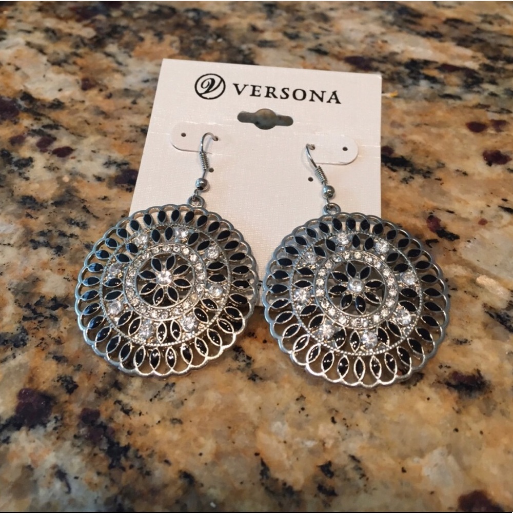 Versions black & rhinestone earrings